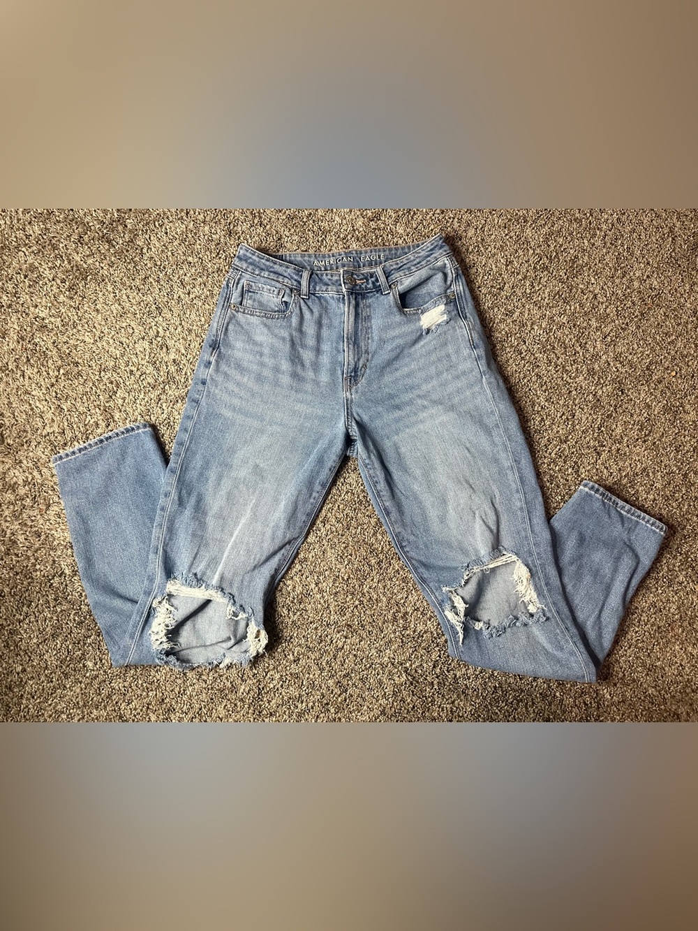 American Eagle Outfitters Light Wash Distressed Boyfriend Jeans